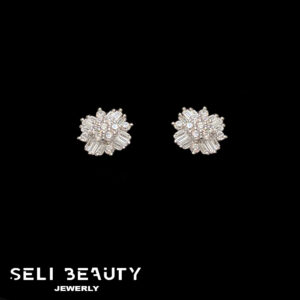 #10. Silver Stud earrings