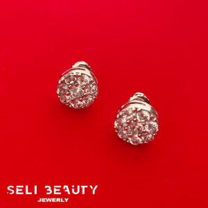#11. Silver Stud earrings